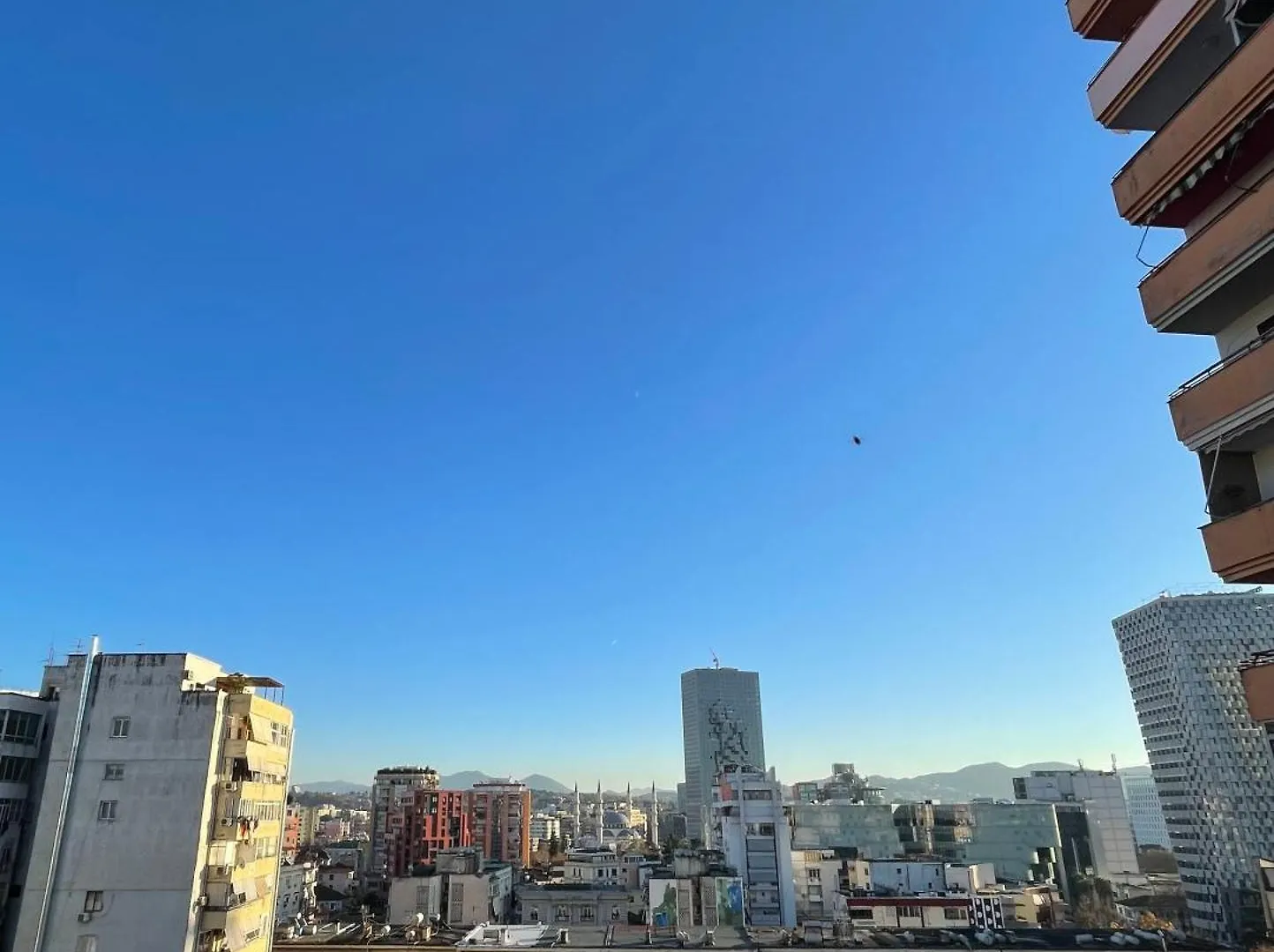 Easy Peasy - 9Th Floor View Downtown location